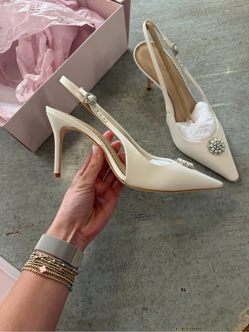 NWT cinq a sept Claire Crystal Brooch Satin Pointed Slingback w/ Pearl Cluster